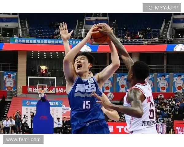 杨瀚森告别青岛启程返回美国备战新赛季NBA挑战 杨瀚森告别青岛启程返回美国备战新赛季NBA挑战